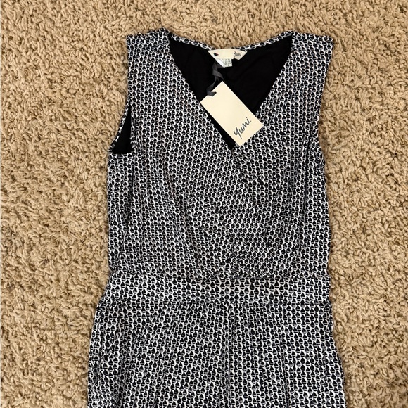 NWT YUMI Black & White Jumpsuit Small - Picture 2 of 6
